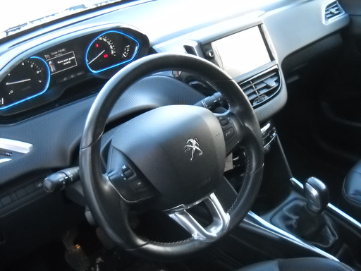 Peugeot 2008 001